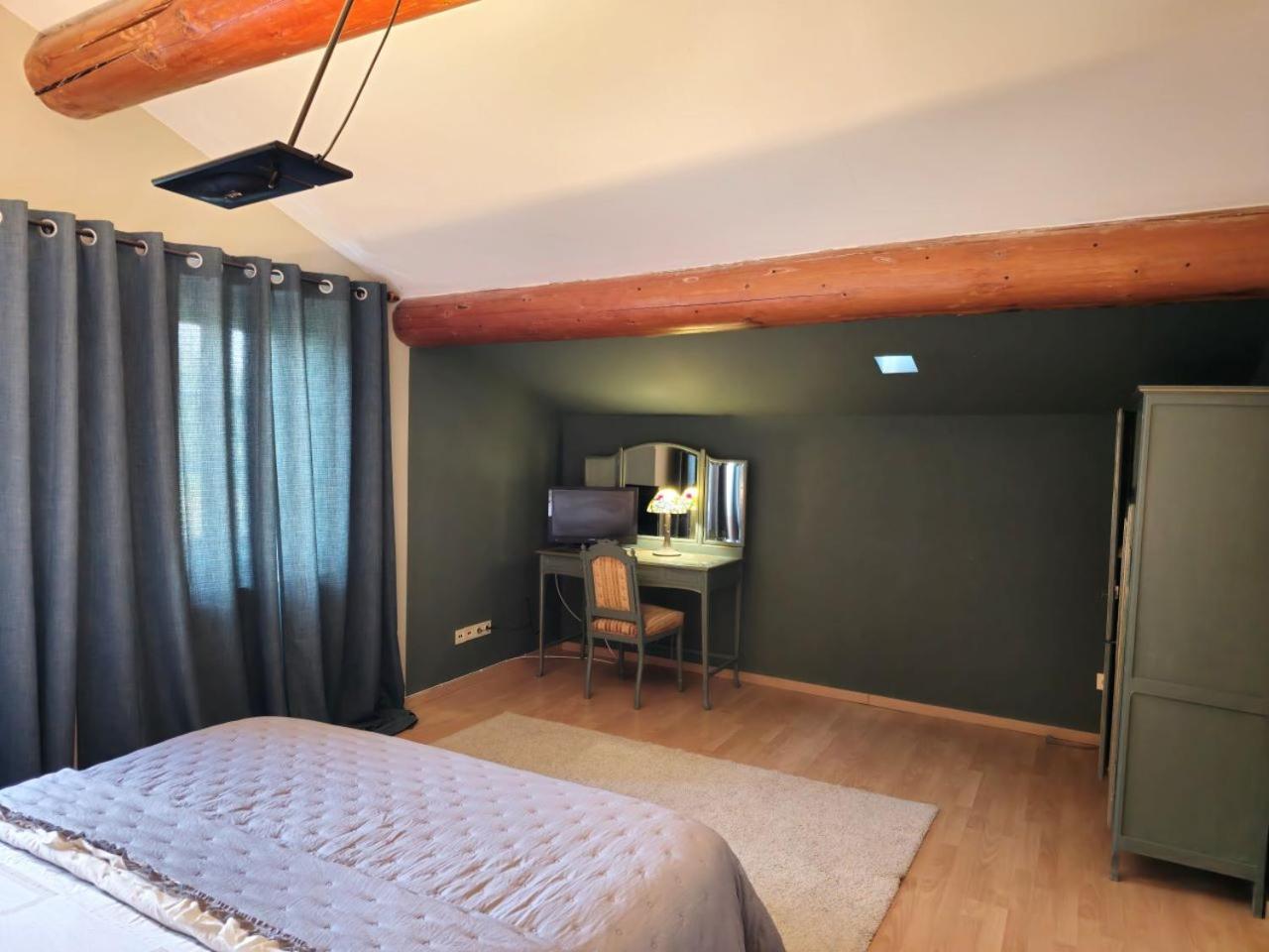 Ancien Mas Du Moulin Bed & Breakfast Eygalières Dış mekan fotoğraf
