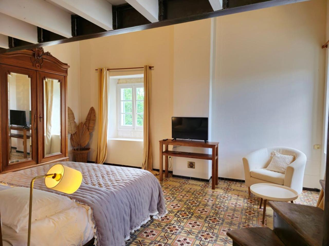 Ancien Mas Du Moulin Bed & Breakfast Eygalières Dış mekan fotoğraf